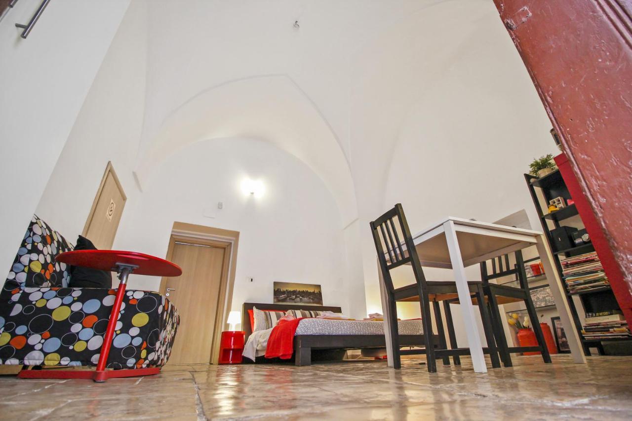 B&B Affittacamere Del Teatro Brindisi Exterior foto